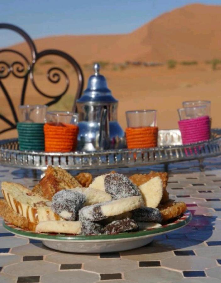 Merzouga Sahara Camp Екстериор снимка
